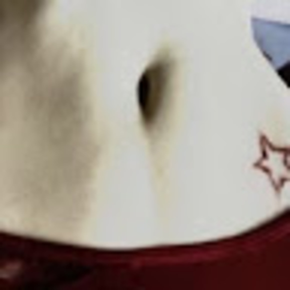 Meet your Posher, Alexia - Picture 1 of 1